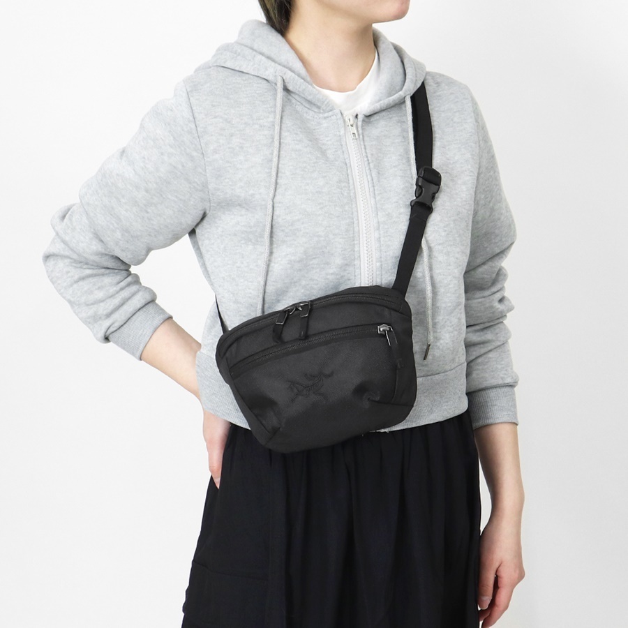 【国内/即発】 ARC'TERYX ショルダーバッグ Mantis1