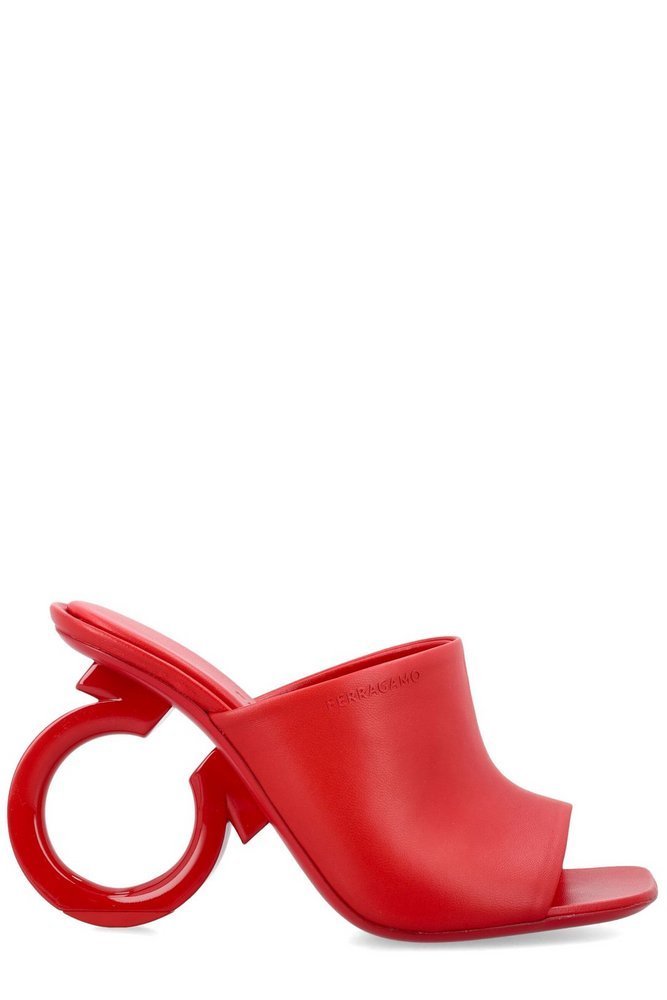 SALVATORE FERRAGAMO エリナ スカルフチュラル ヒル サンタル