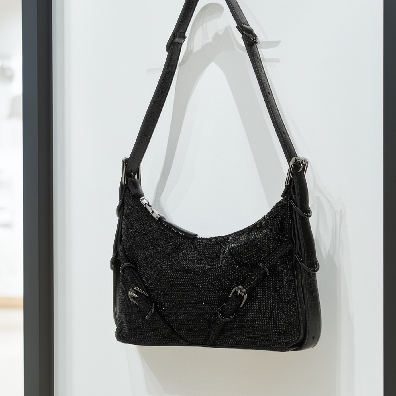 ◆送料・関税込◆GIVENCHY ヴォワイユー ミニショルダーバッグ