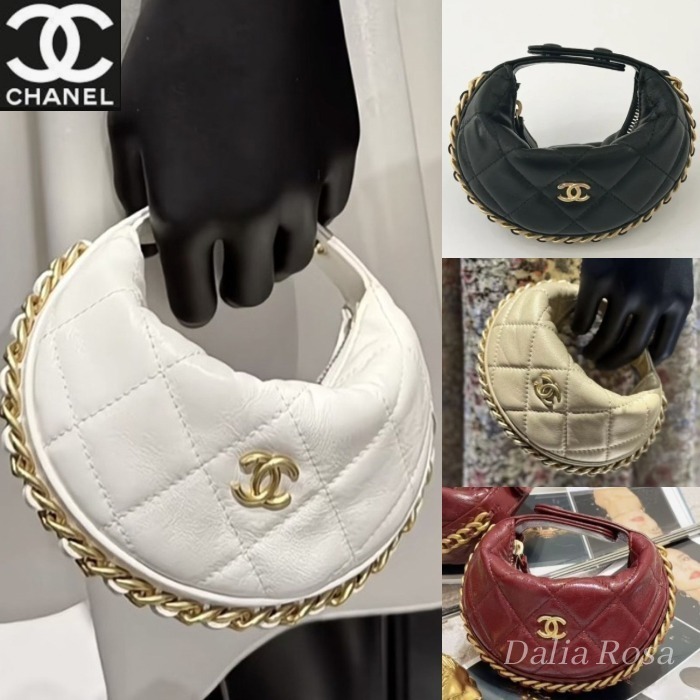 コロンと愛らしい♡艶めくレザー【CHANEL】ミニポーチ
