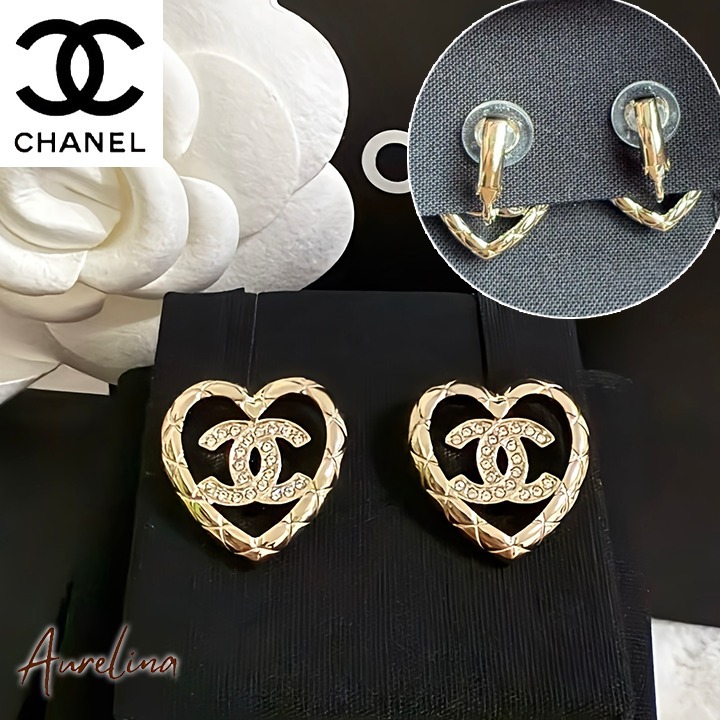 甘すぎない大人可愛さ♡【CHANEL】ハート イヤリング