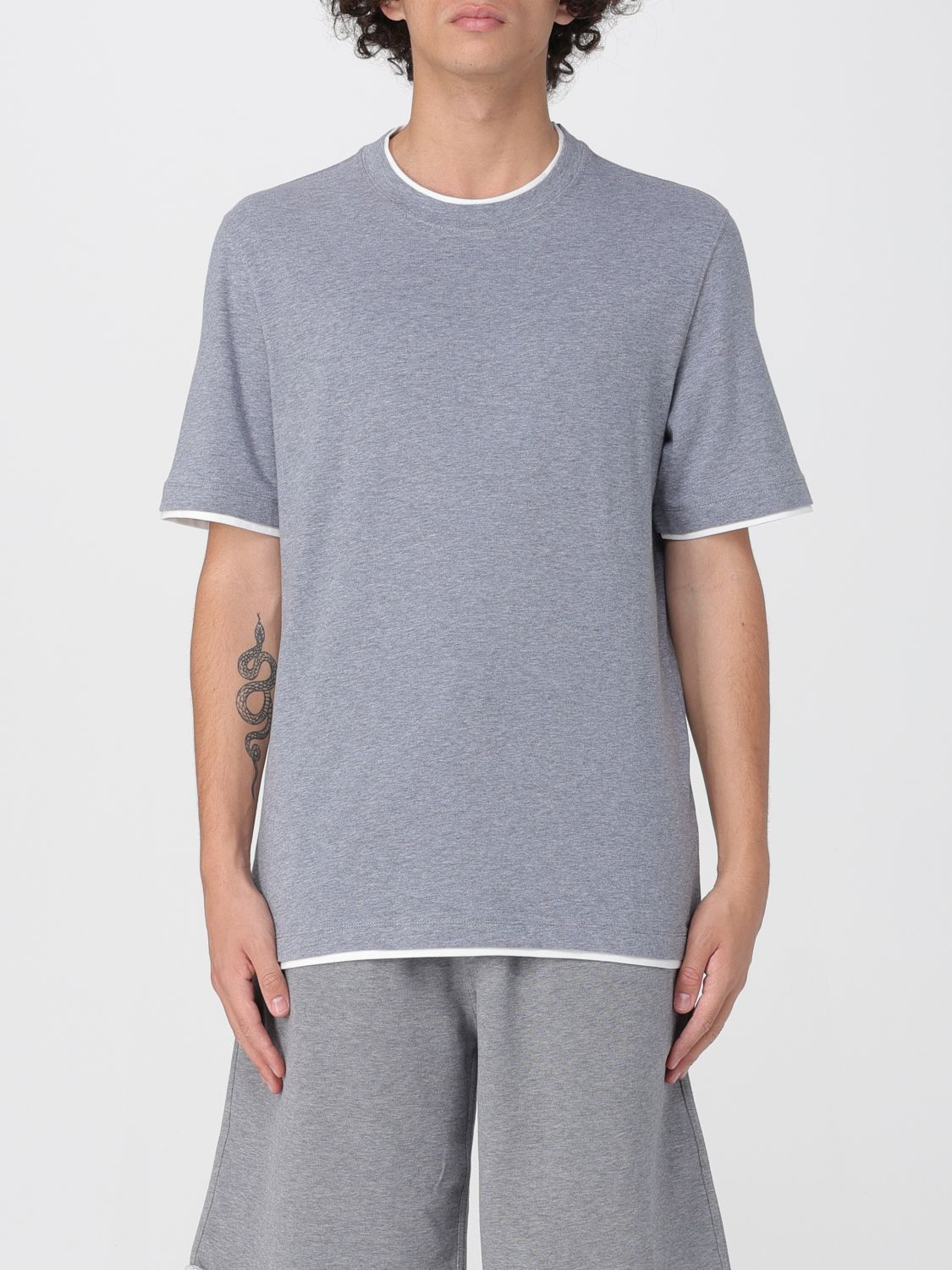 Tシャツ・カットソー BRUNELLO CUCINELLI Men T-shirt Grey M0B137427 CY918