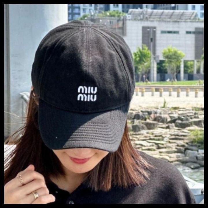 【マストバイ♪】MiuMiu スエード ベースボールキャップ
