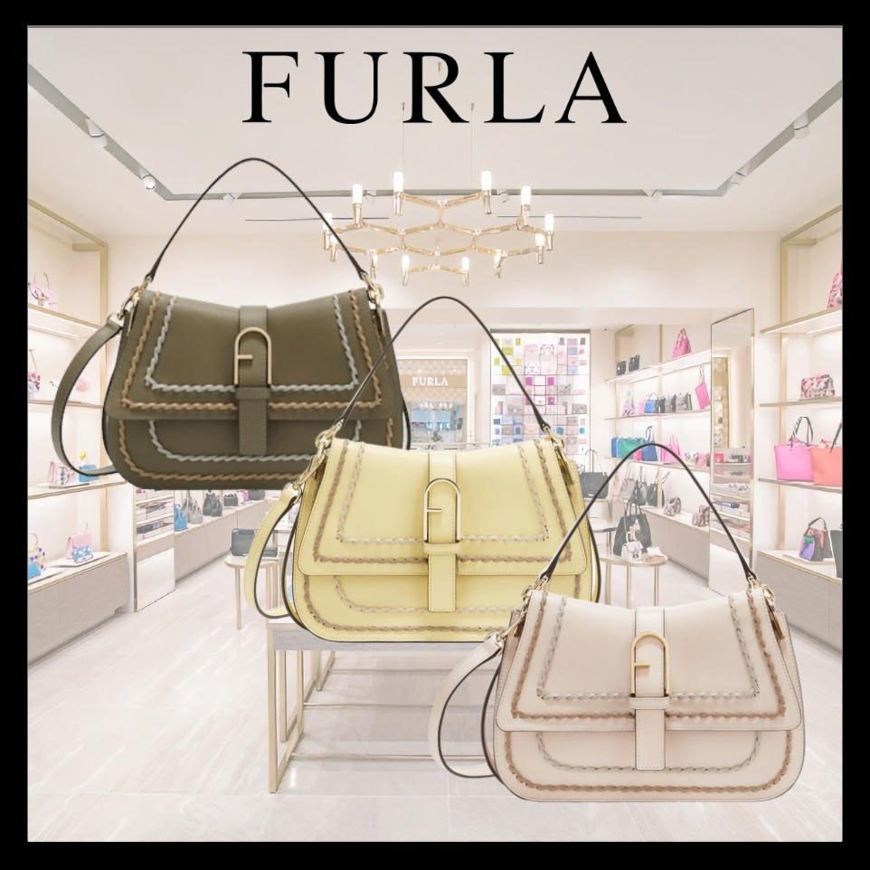 【関税込】FURLA Flow トップハンドル M
