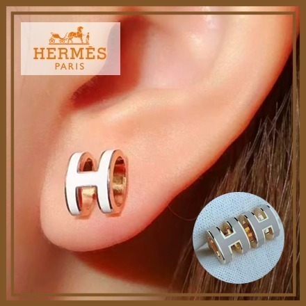 【小さいながらも存在感あり！】HERMES ミニポップ H ピアス
