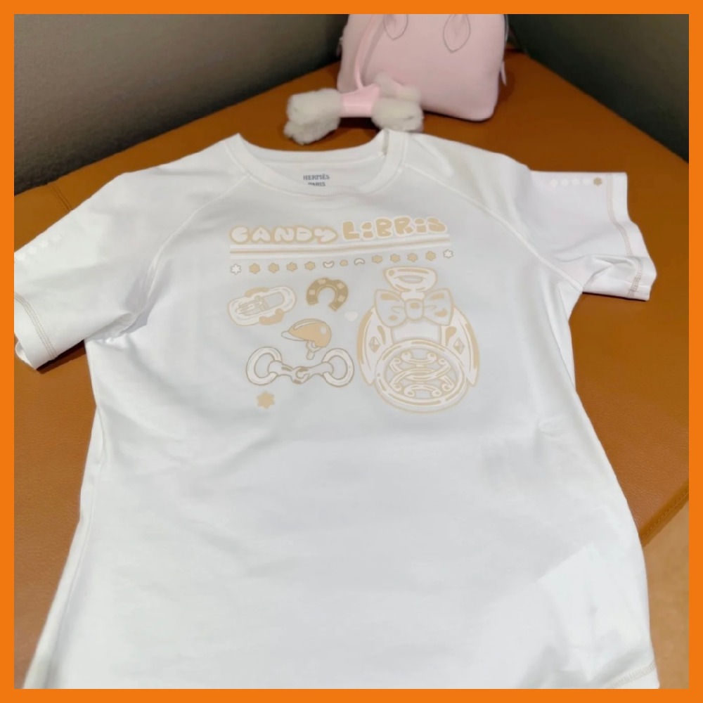 【一枚で主役級】 HERMES Tシャツ