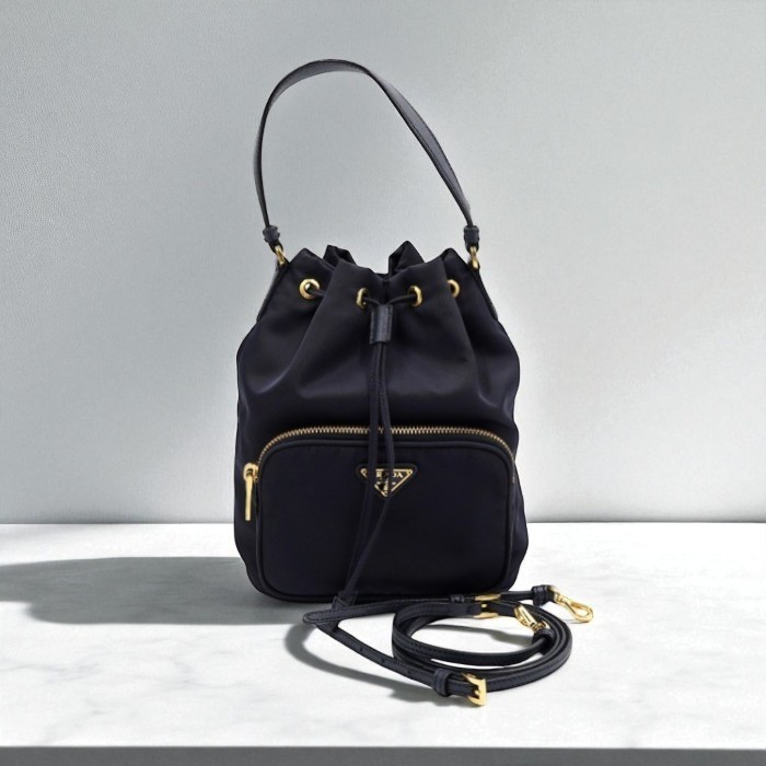 PRADA プラダ デュエット Re-Nylon バケットバッグ ネイビー