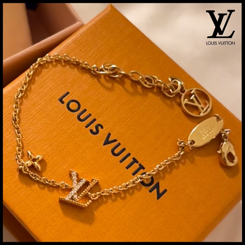 小物もお洒落に【Louis Vuitton】ブレスレット LV アイコニック