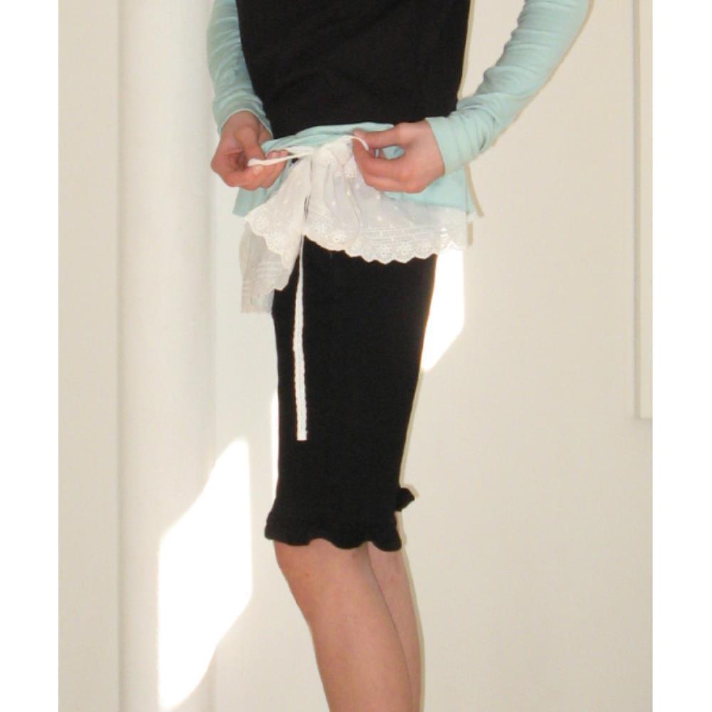 ショートパンツ \"RONRON\" FRILL SHORT BIKER PANTS BLACK RR25APT4516BK