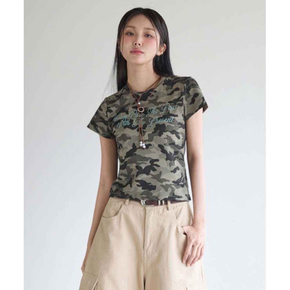 ★GUBIN★ W Lettering Camo Crop Short Sleeve T-Shirt