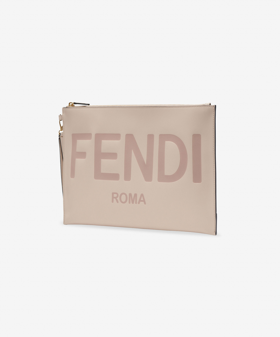 《FENDI》 ラージ フラット ポーチ