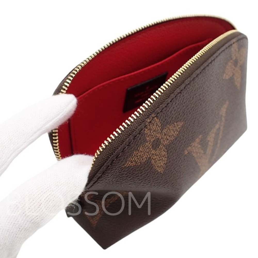 《Louis Vuitton》旅先でも♪『ポシェット コスメティック PM』