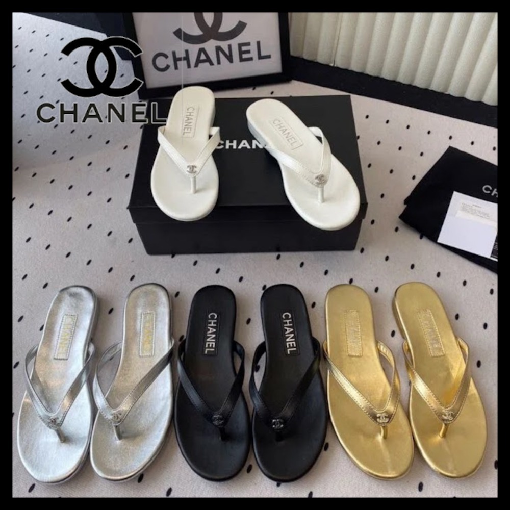 【上品なロゴが可愛い♪】CHANEL  ビーチサンダル
