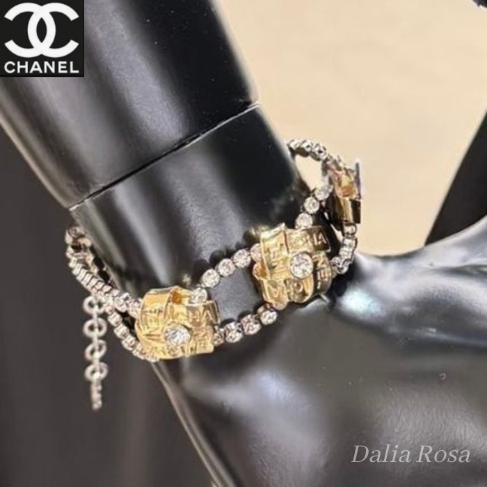 手元に煌めきを添えて♡洗練の輝き【CHANEL】ブレスレット