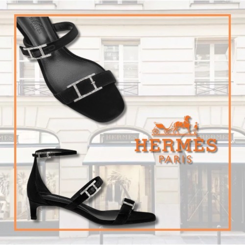 アピバックルがアクセサリーのようHermes\tリヴ 40 サンダル