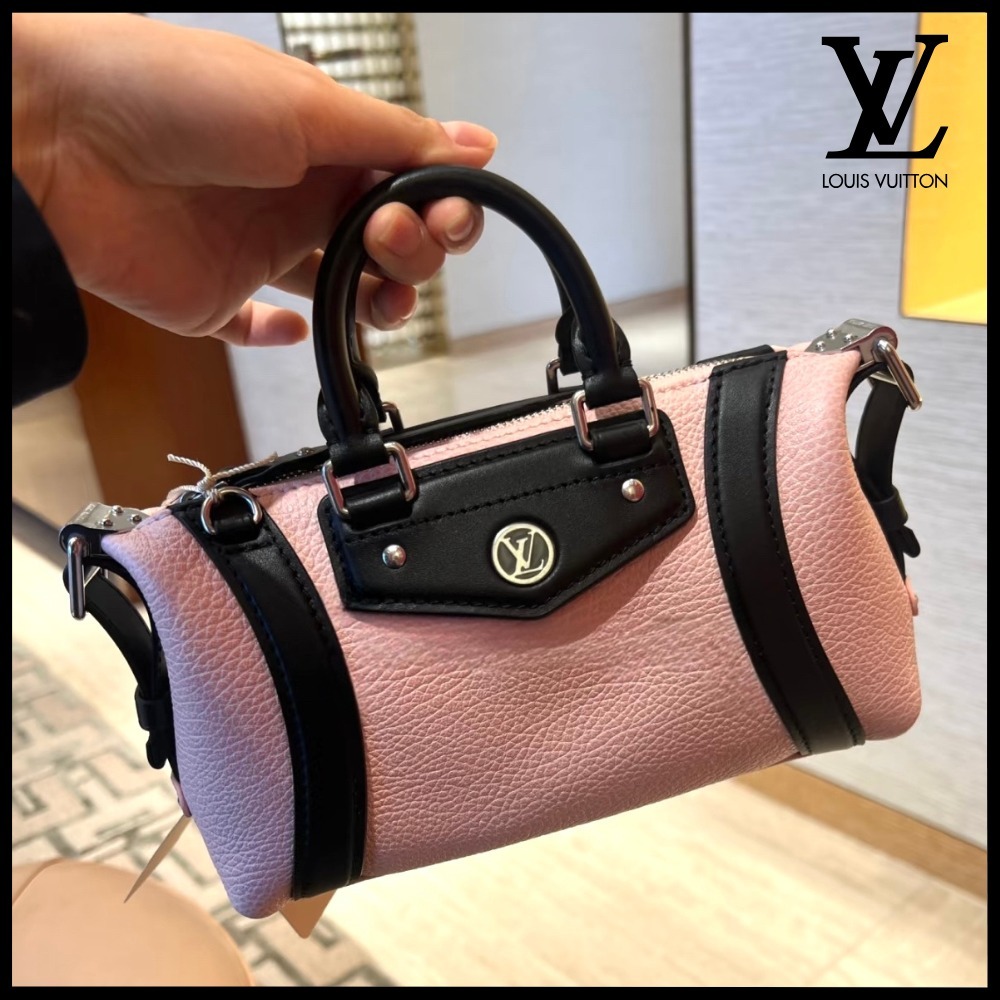 大人気で絶対欲しい【Louis Vuitton】LV バイカー・ナノ