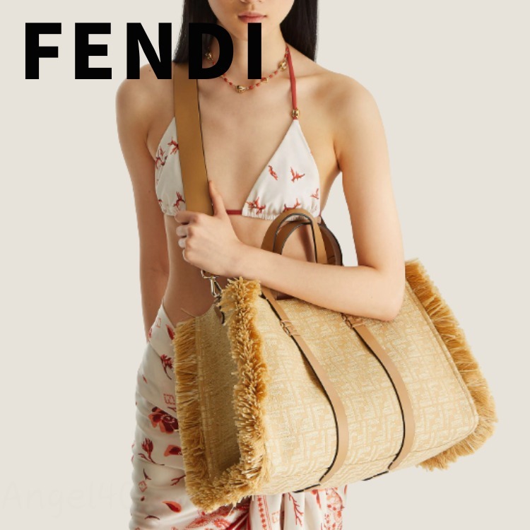関税込 FENDI ジャカード生地のバッグ ラフィアのFF付き