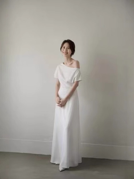 ホワイト パーティードレス フレア エレガント 結婚式 韓国