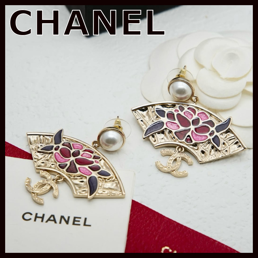 【和装にピッタリ♪】CHANEL シャネル 扇子 CCマーク ピアス