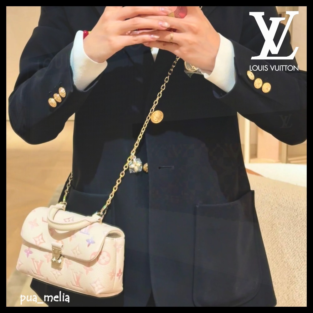 シックなデザイン【Louis Vuitton】ナノマドレーヌ ハンドバッグ