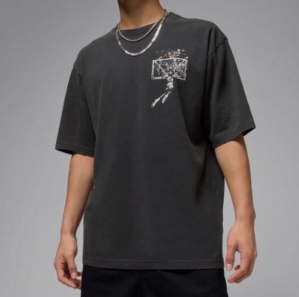 NIKE M J BRK SBB OVSZ GFX TEE OFFNOR/SAIL 国内発送