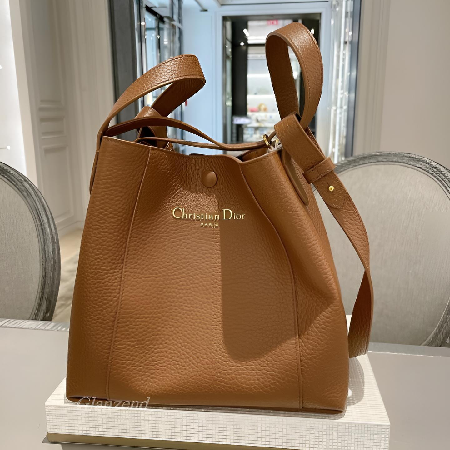 ★大人気★【Dior】《Signature》ミディアム バケットバッグ