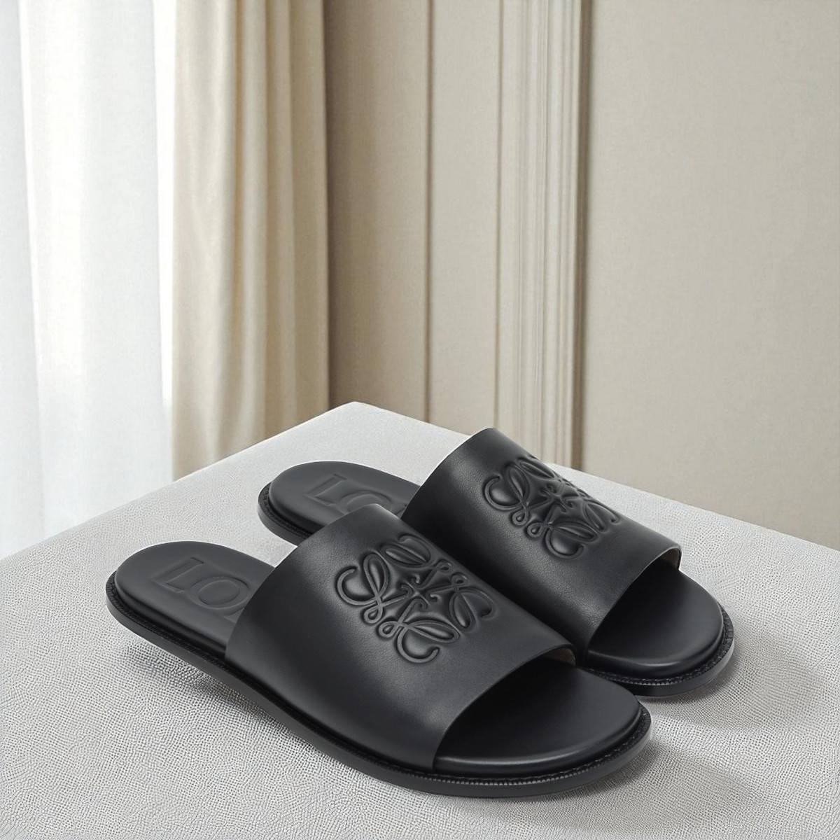LOEWE フレックス アナグラム スライド（ソフトカーフ）