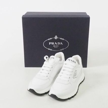 プラダ PRADA スニーカー レディース ホワイト 36.5 白 箱付き ホワイト(白)系 PRADA(プラダ) スニーカー(レディース) - 海外