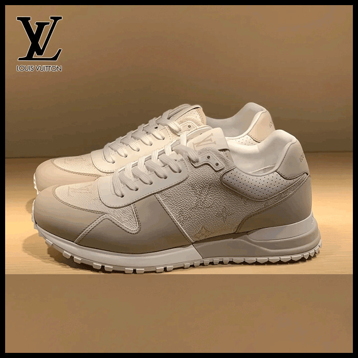 【合わせやすさ抜群☆】Louis Vuitton ランアウェイ スニーカー