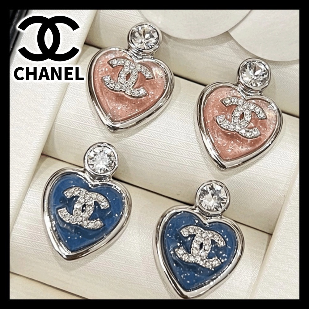 可憐なハートモチーフ♡【CHANEL】CCロゴピアス