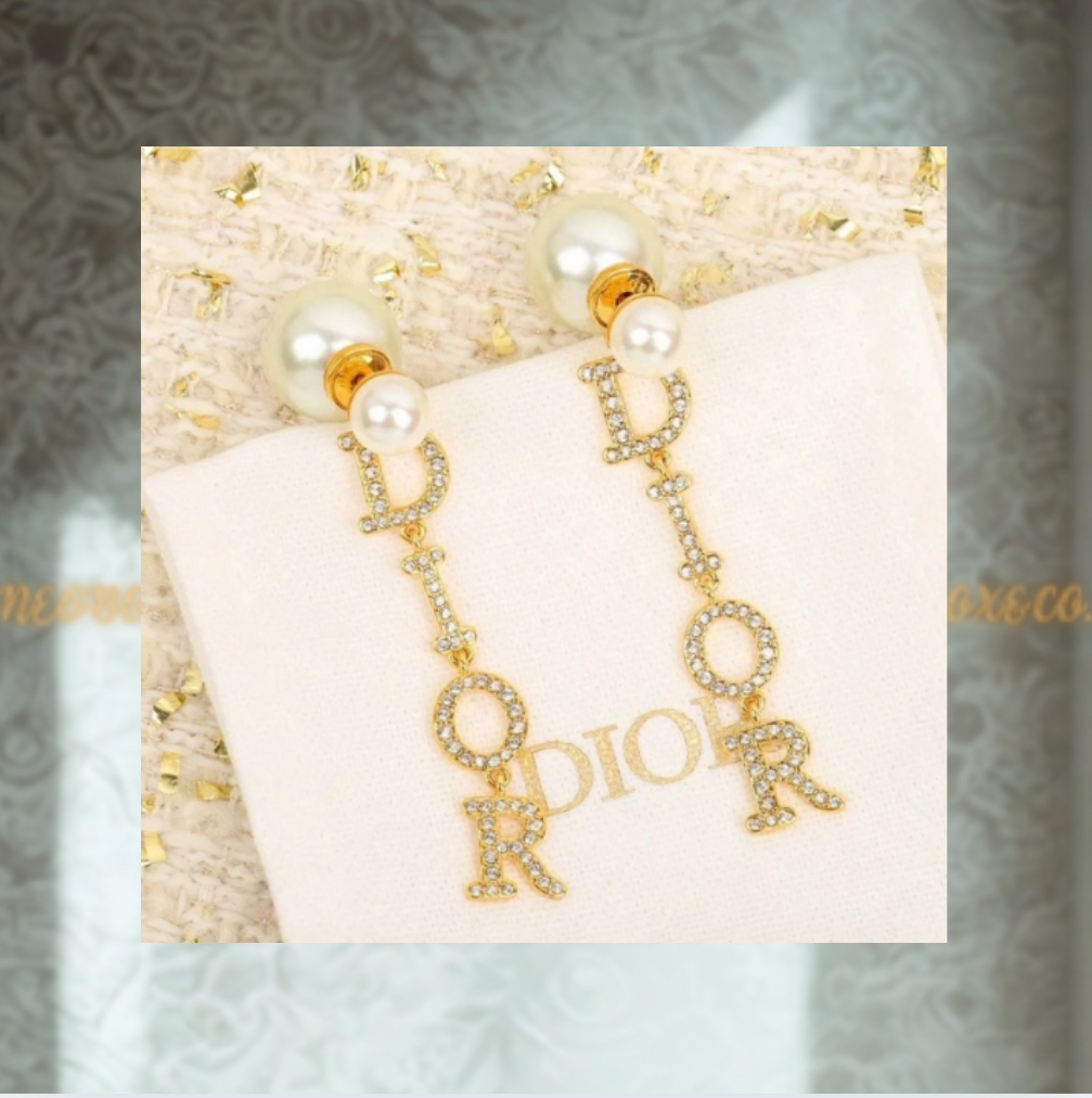 【日本限定】Dior Tribales ピアス