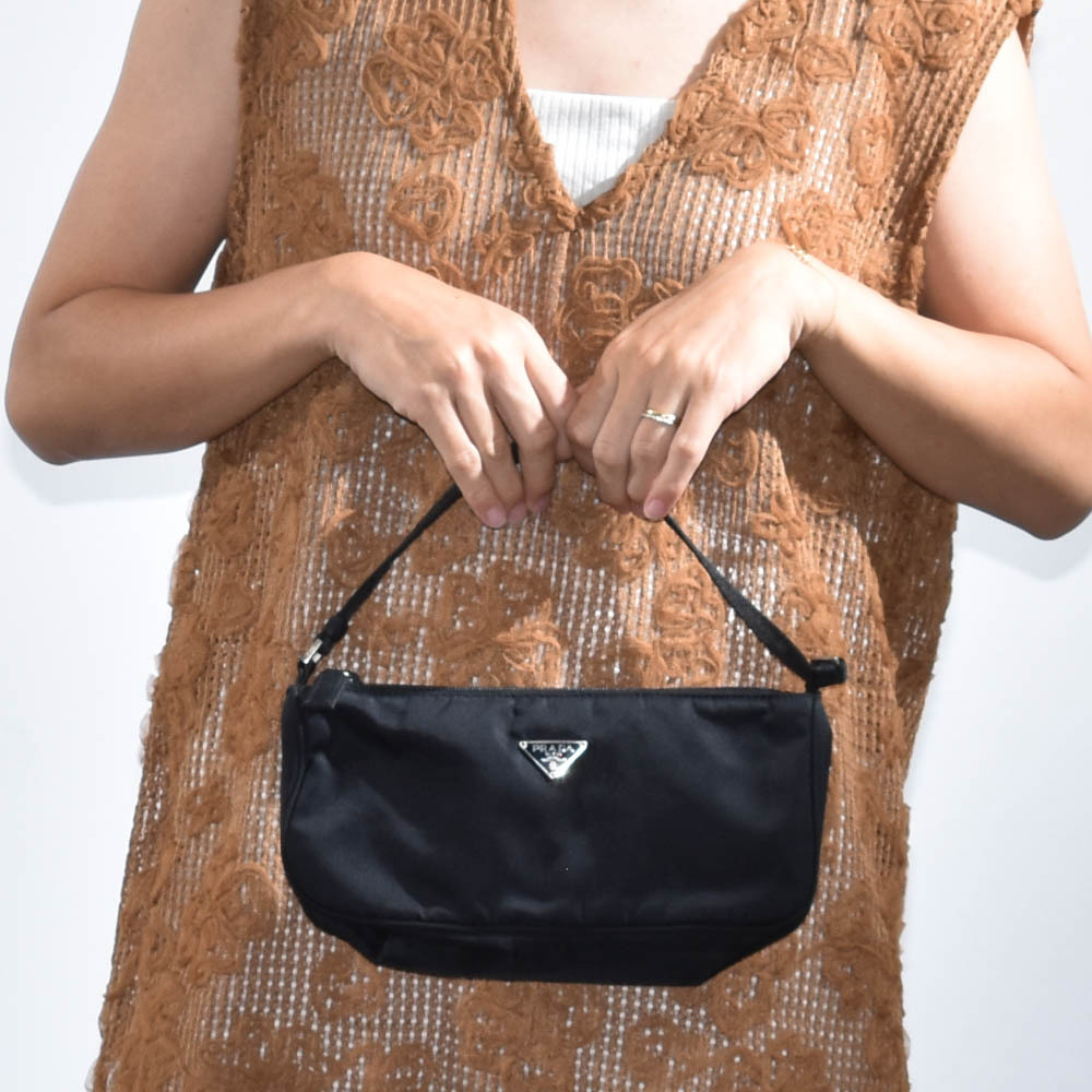 中古USED PRADA ハンドバッグ ナイロン ブラック ロゴ 39926
