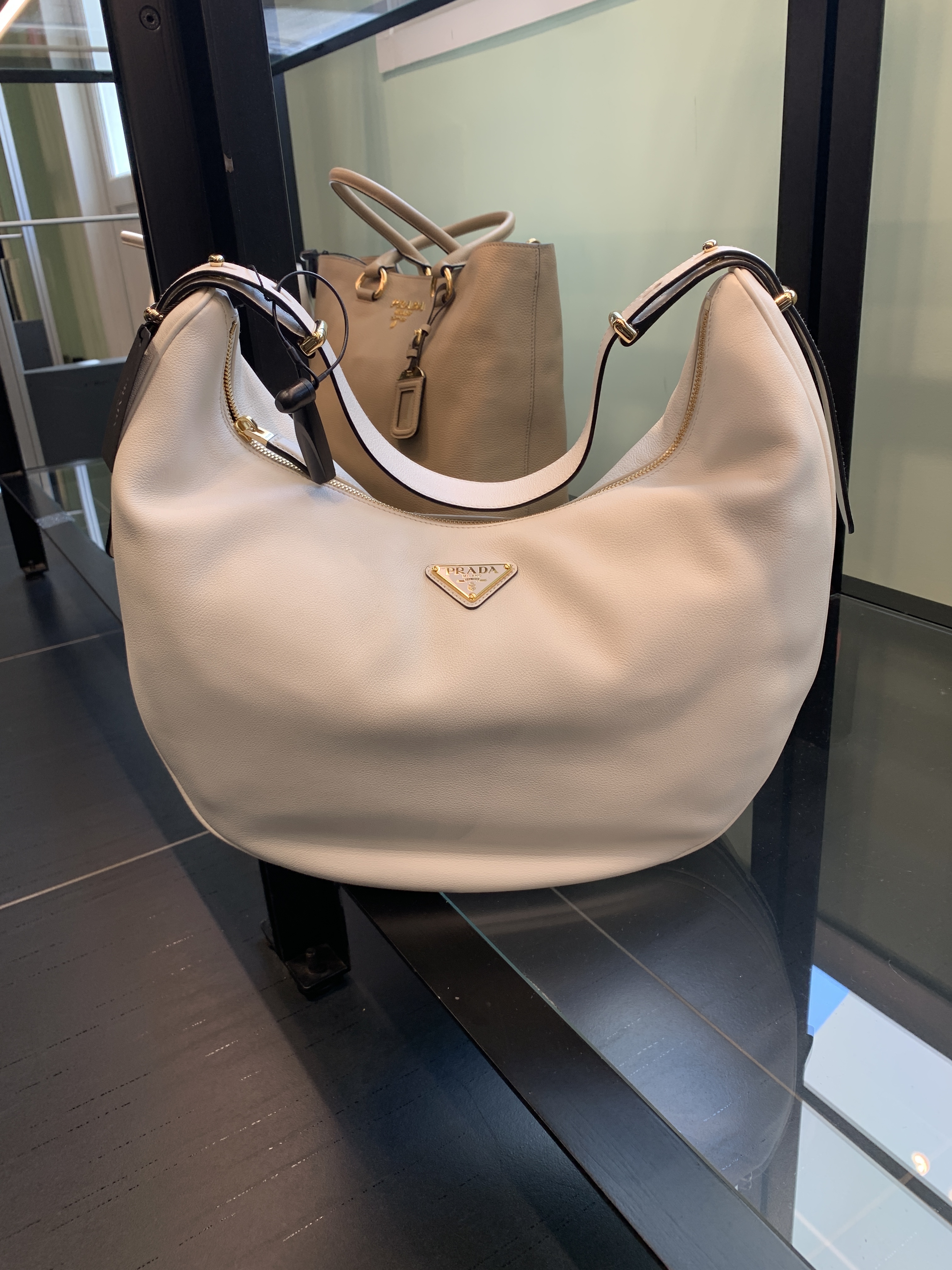 PRADA ナッパショルダーバック 1BC218