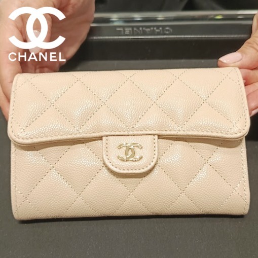 《使いやすいサイズ感》CHANEL ミディアム フラップ ウォレット