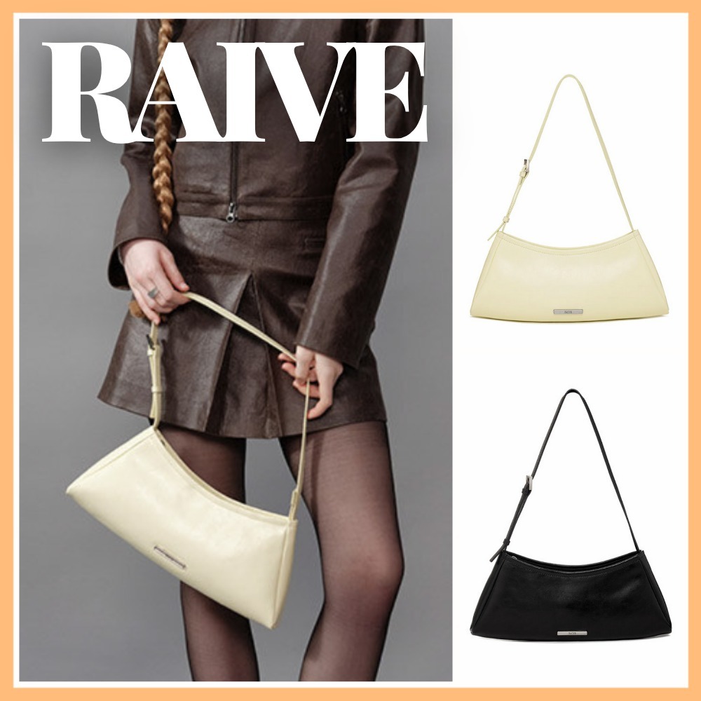 ★韓国大人気★【RAIVE】Sleek Small Shoulder BAG