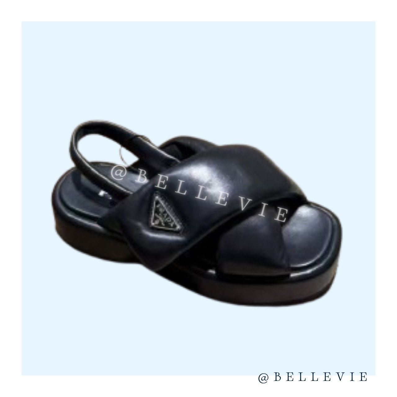 【PRADA】夏にぴったり lady's ナッパレザーサンダル 三角ロゴ
