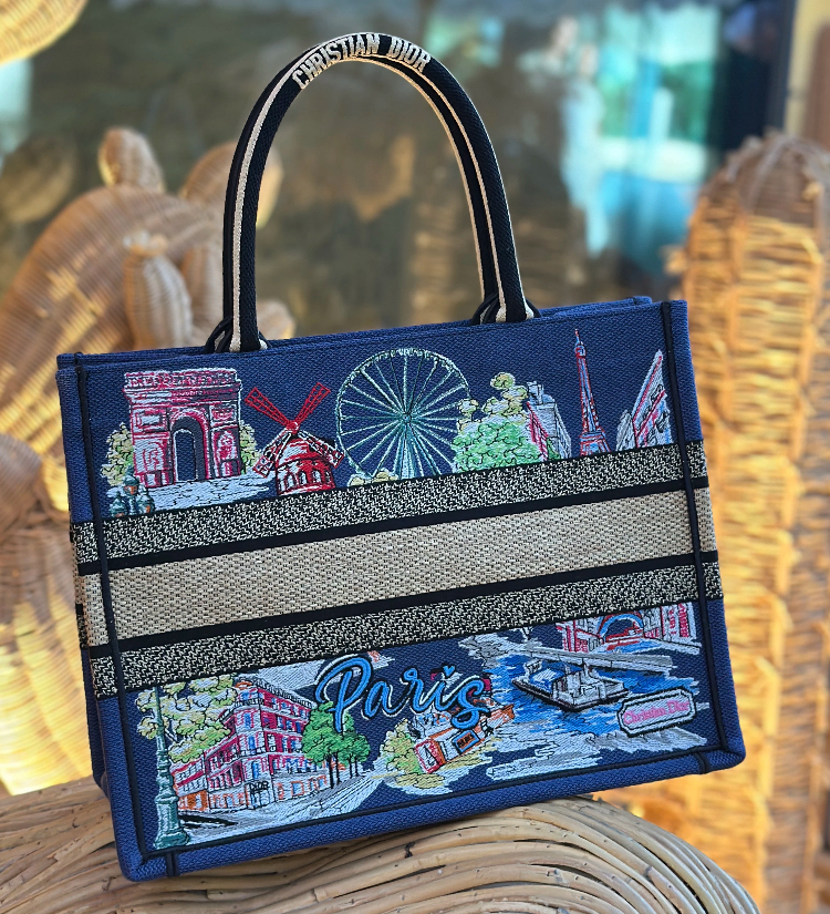 Dior Souvenir《Dior Book Tote ミディアム》ラフィア ロゴ 直営