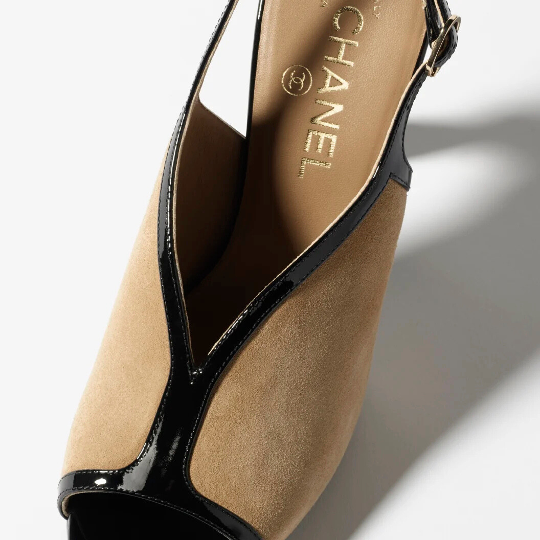 【CHANEL】ヒールロゴ☆サンダル 10.5cm