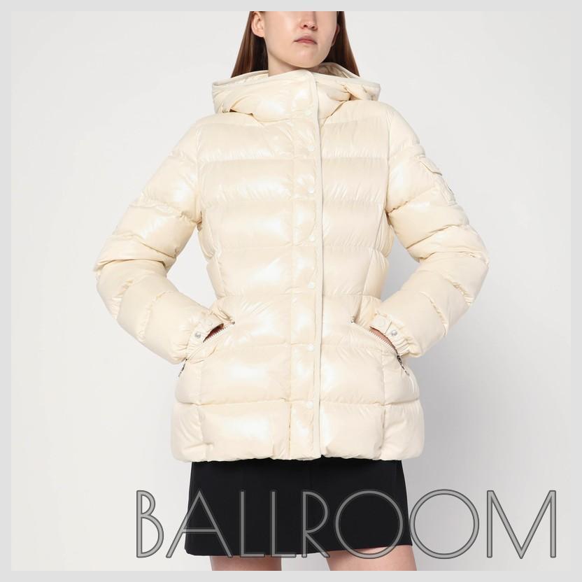 ダウンジャケット・コート MONCLER WHITE DOWN JACKET IN LACQUERED NYLON