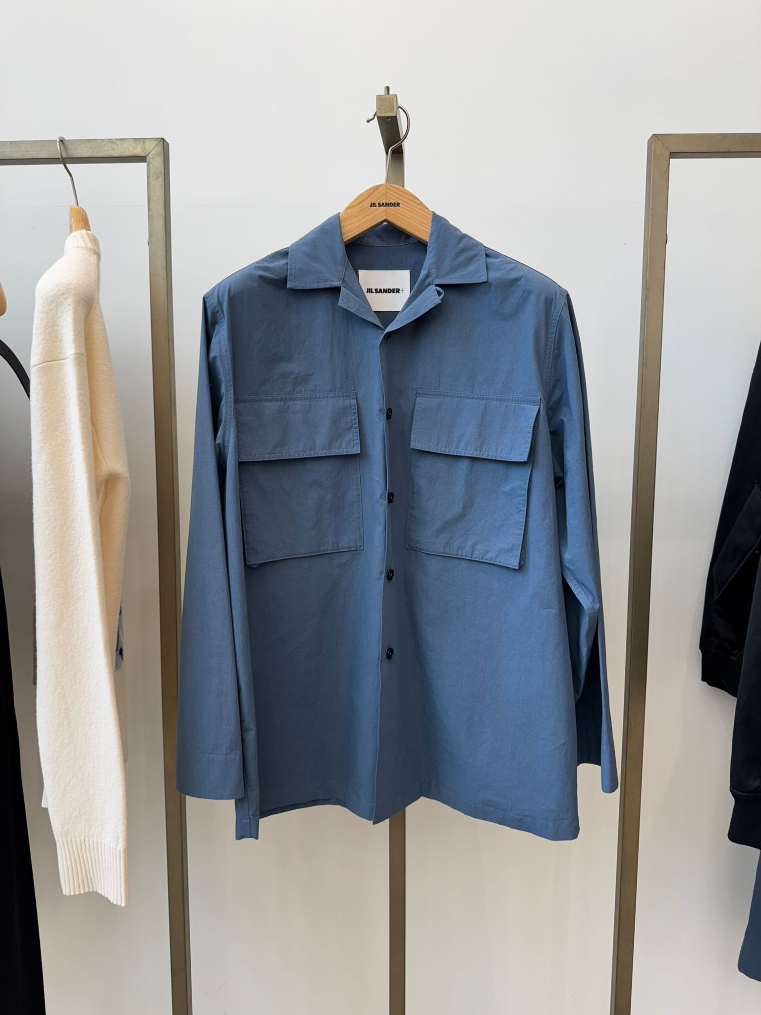 【JilSander】フラップポケット オーバーシャツ(ライトブルー)