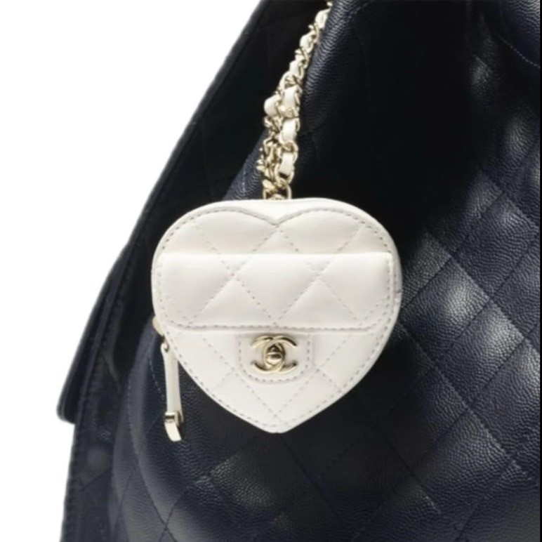 【バッグに付けておしゃれに♪】CHANEL《バッグチャーム》