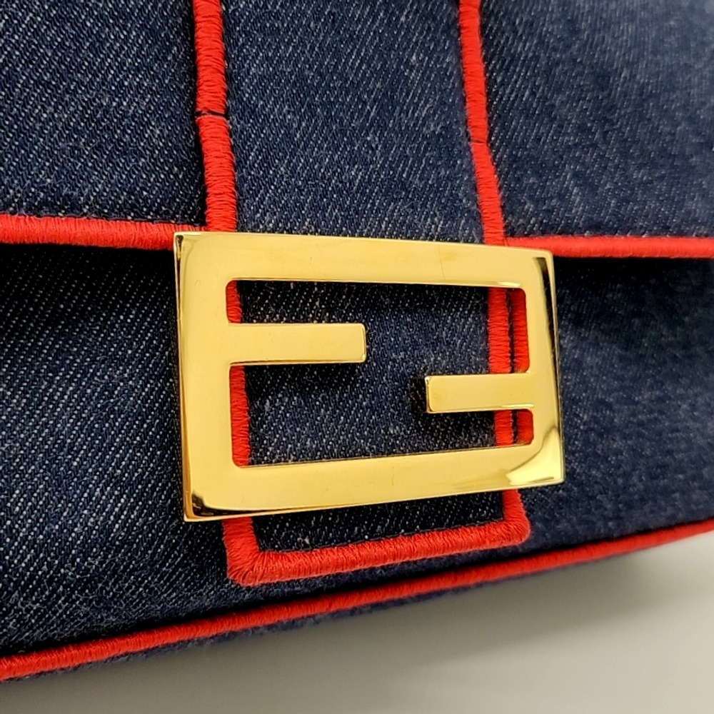 《FENDI》デニム バケットバッグ ラージ 中古
