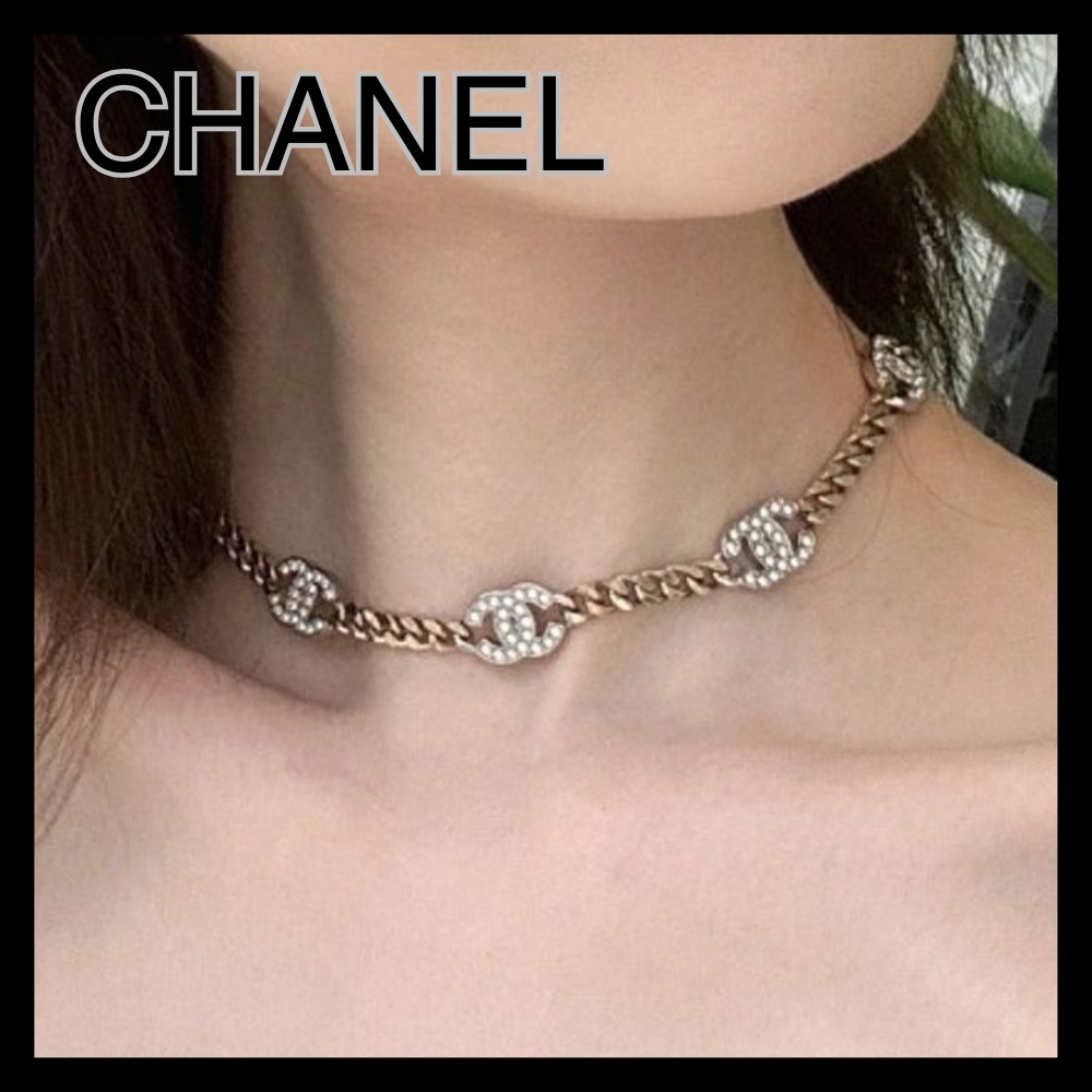 【首元で輝く贅沢】CHANEL パールCCロゴチョーカー