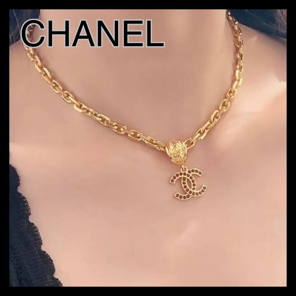 【圧倒的存在感】CHANEL ゴールドCCロゴネックレス