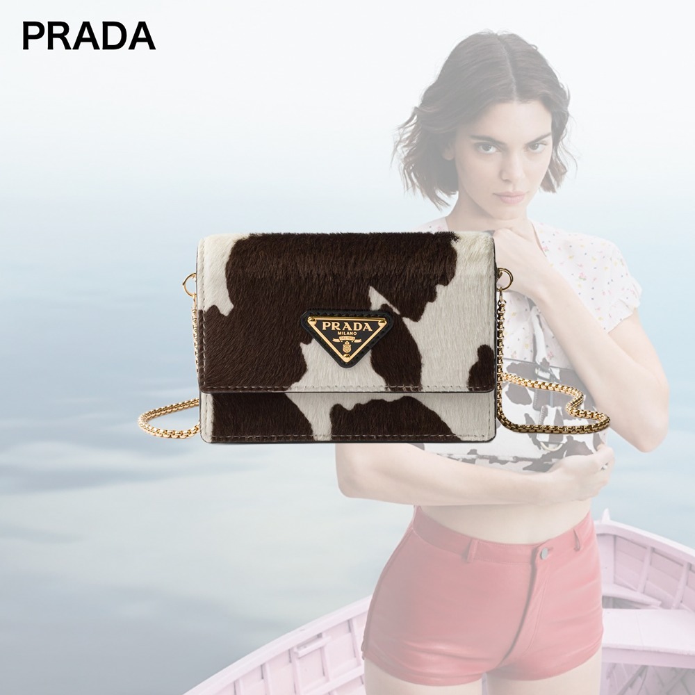 【希少】PRADA ストラップ付き プリントレザー カードホルダー