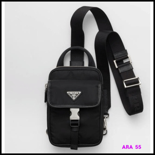 PRADA/送料関税込み Re-Nylon+Saffiano leather smartphone case
