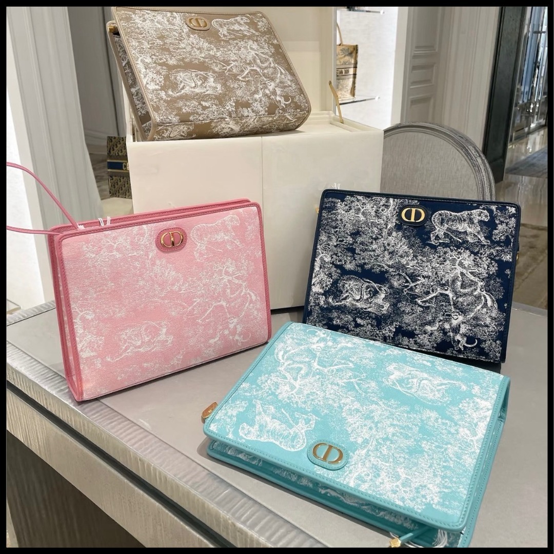 【ひと目で心ときめく♪】DIOR DEA 30 モンテーニュ クラッチ