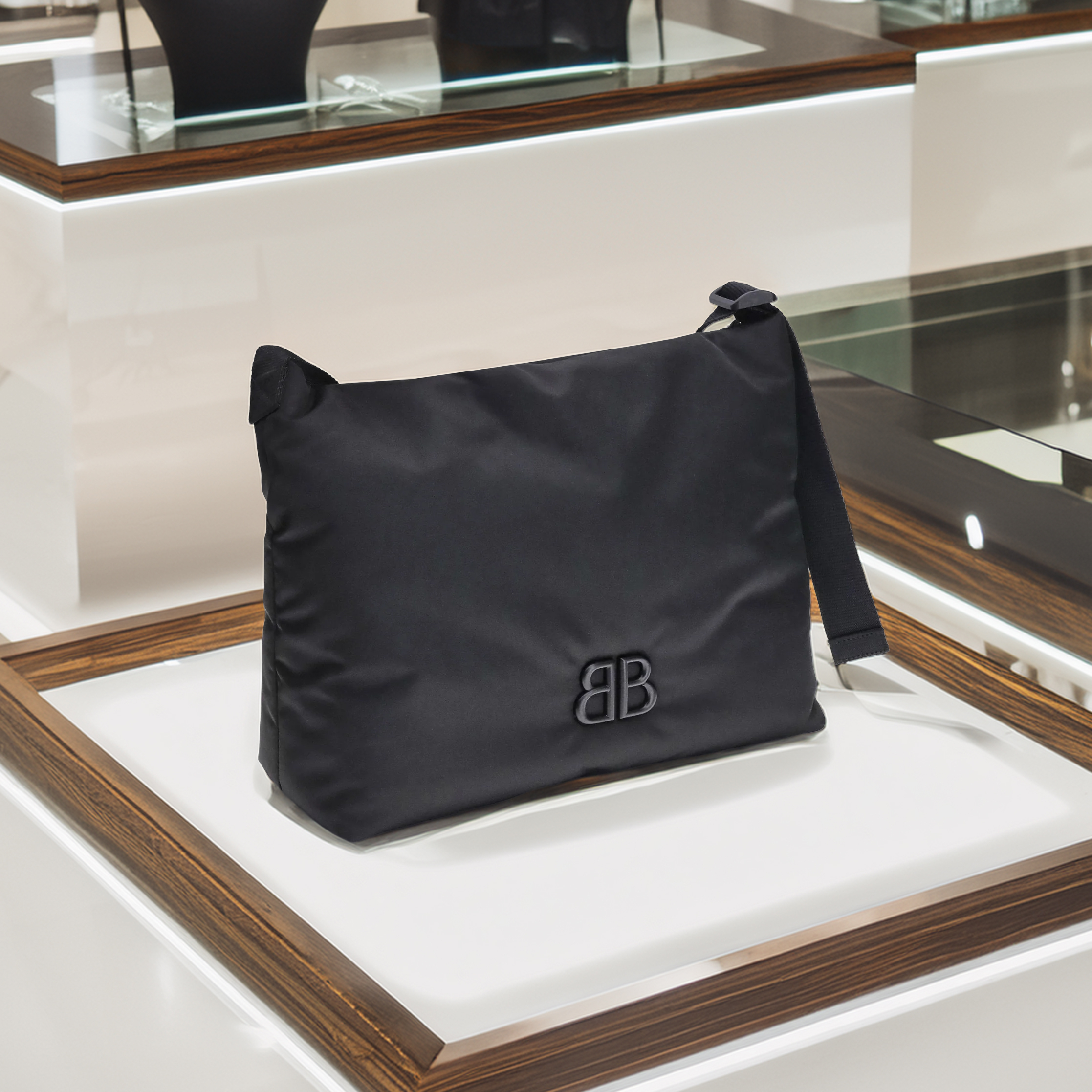◆送料・関税込み◆BALENCIAGA 布製モナコショッピングバッグ