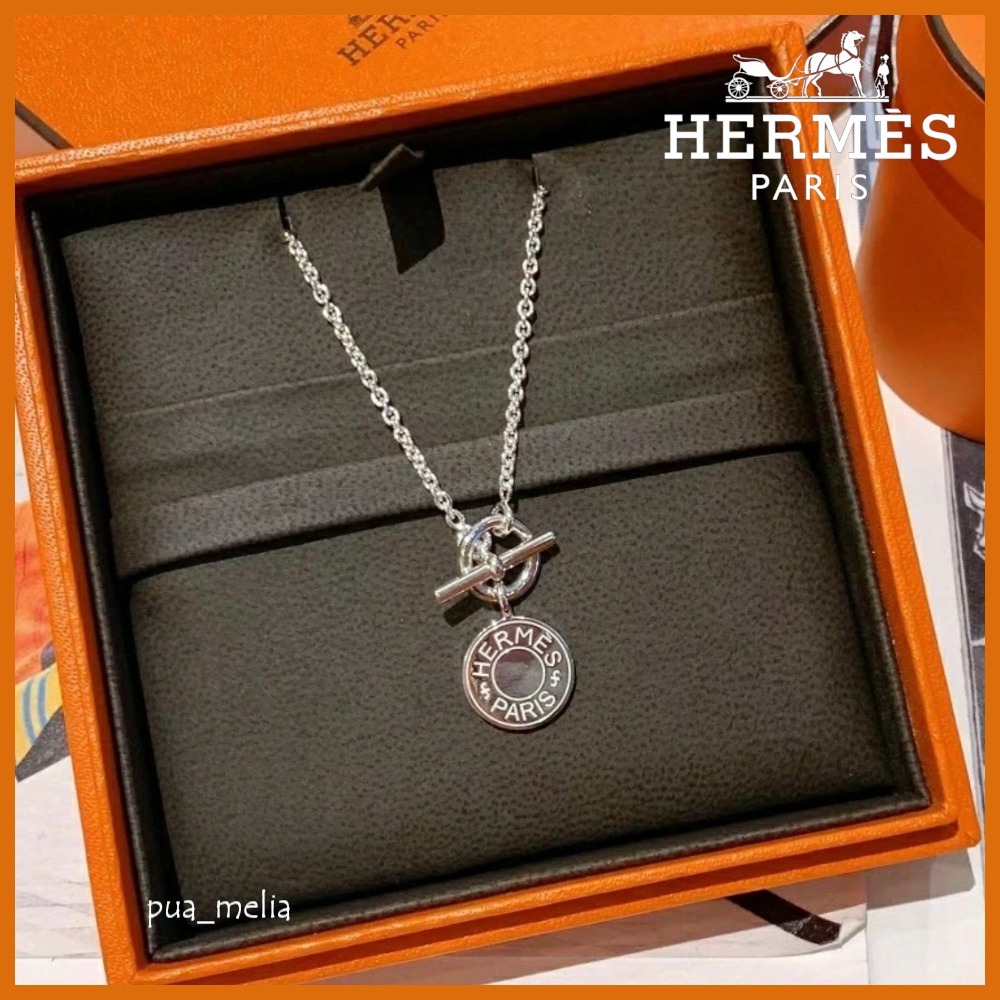 上品で存在感♪【HERMES】アミュレット ペンダント ネックレス