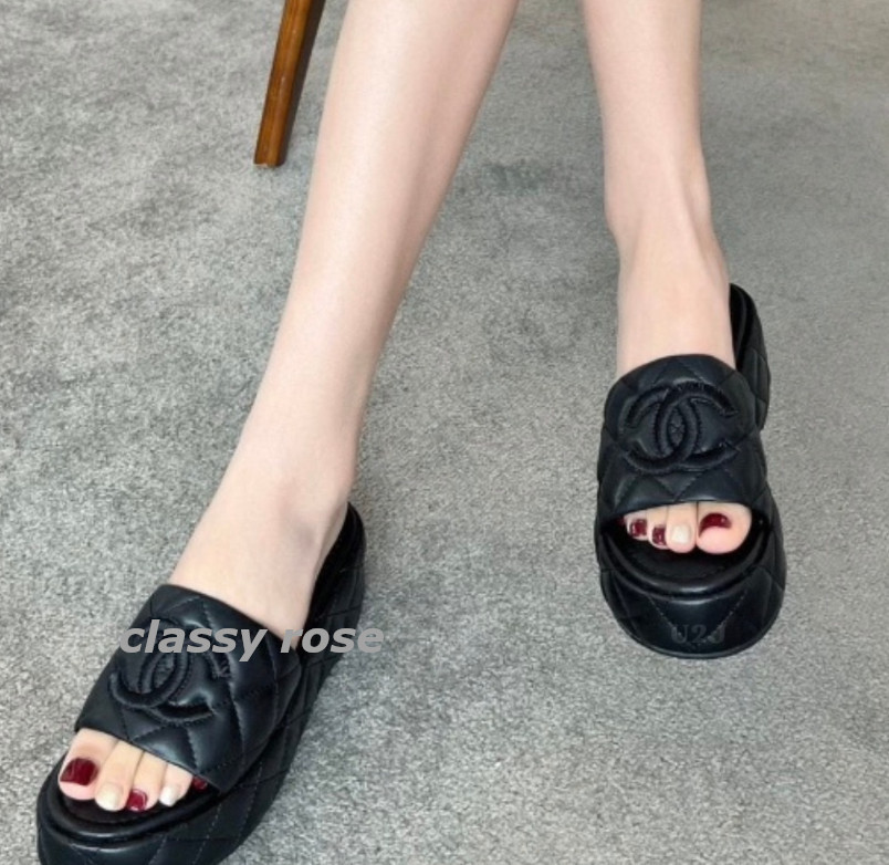 CHANEL《ソールが可愛い★美脚効果》シャネル サンダル 厚底